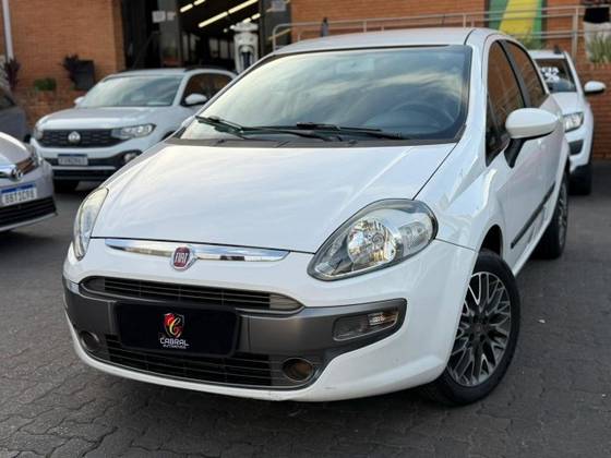 FIAT PUNTO 1.6 ESSENCE 16V FLEX 4P MANUAL